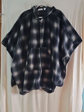 LeModa Navy & White Plaid Hooded Zip Poncho